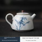 Hand Painted Blue and White Teapot (Dayuan Pot-Hand Painted Asparagus Fern)