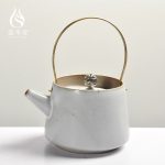 Jingyue Beam Lifting Pot (White Iron Glaze)